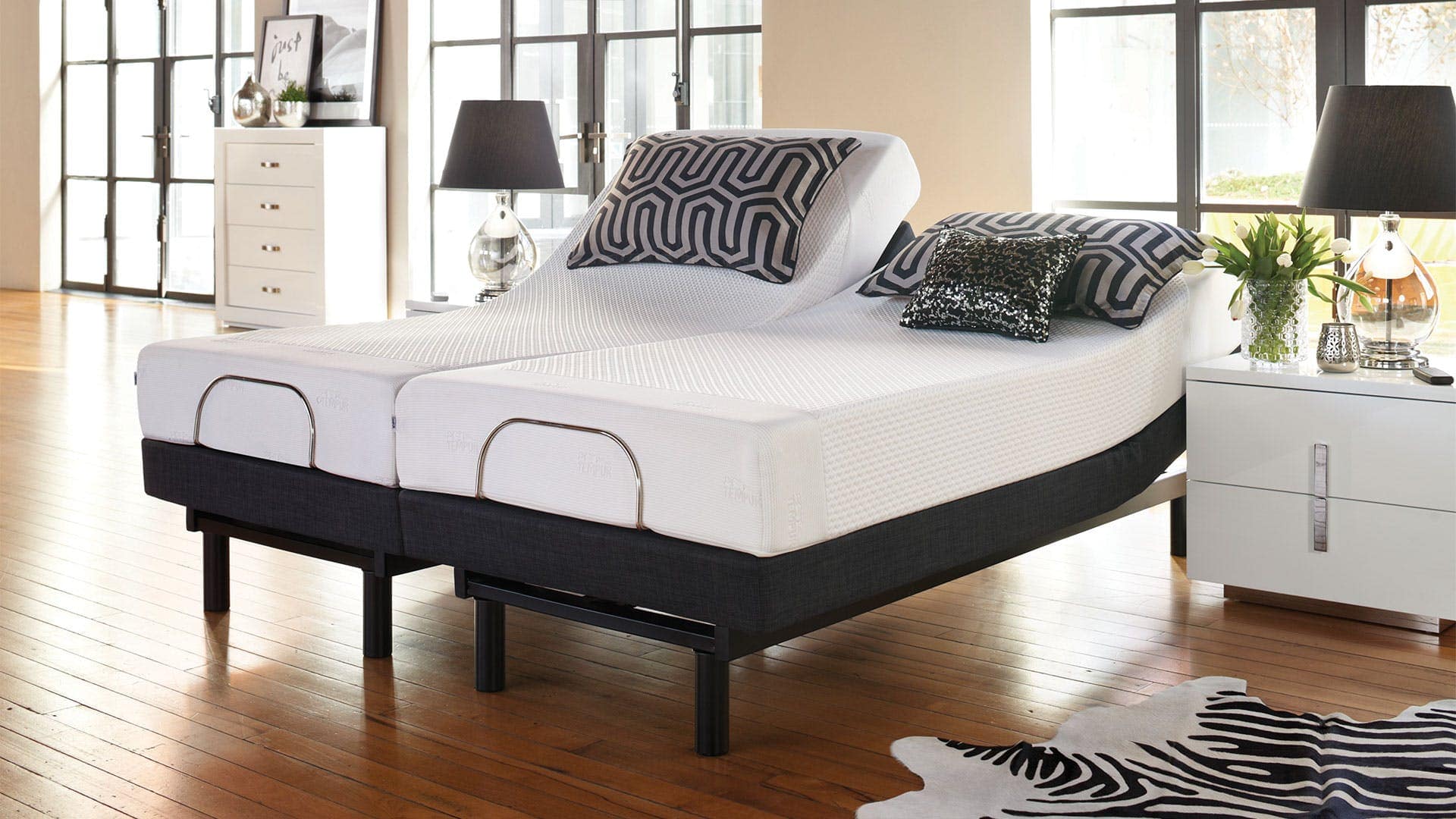 Кровать перевести на английский. Tempur Queen sized кровать. Двойная длинная кровать. Кровать Single Bed 20. Amerisleep Mattress.